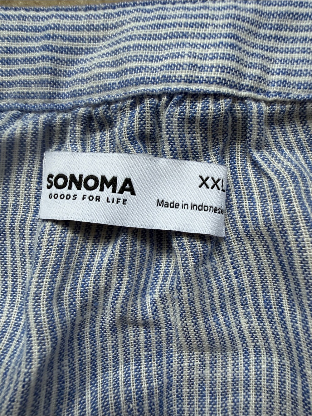 Light Blue Striped Women's Short-Sleeve Linen Shirt - Picture 5 of 6